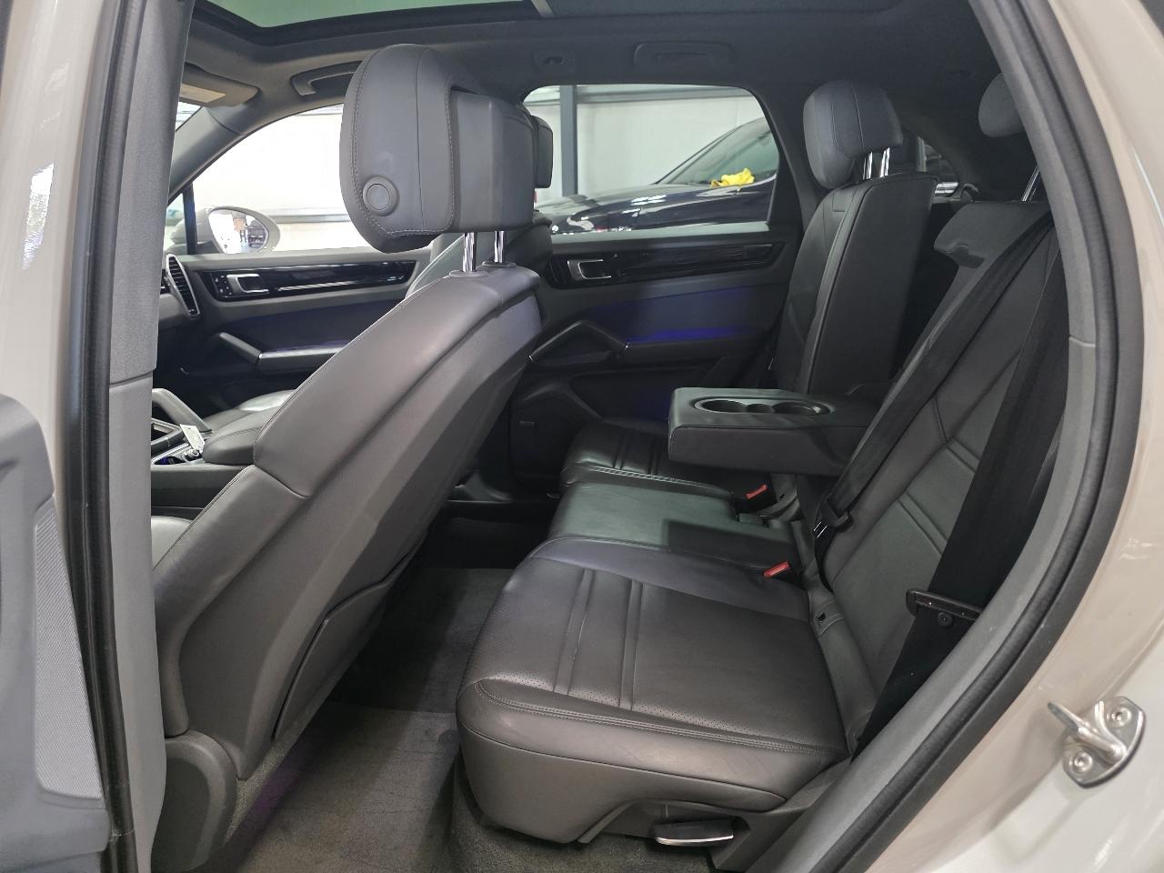 Porsche Cayenne AWD 2021