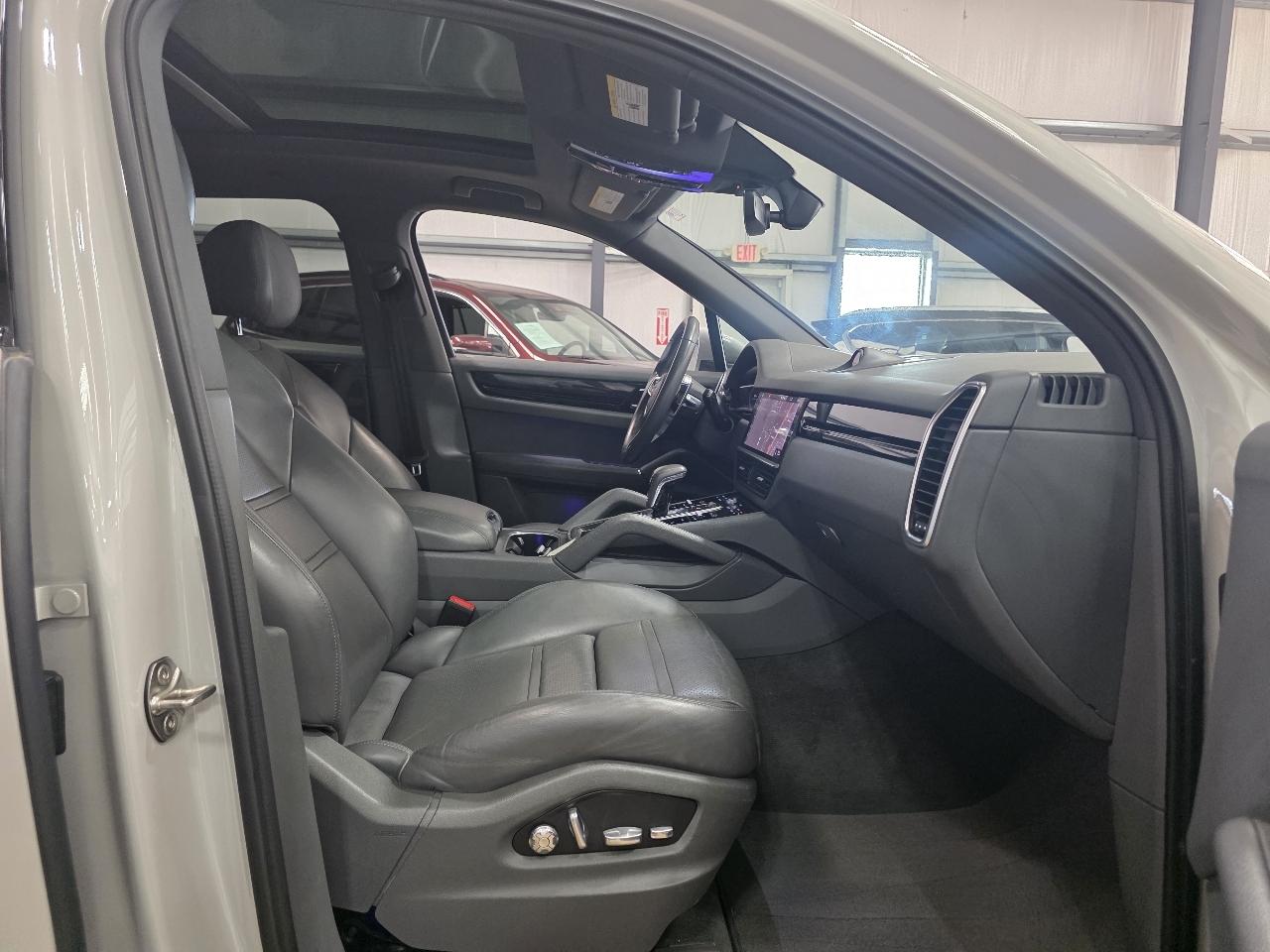 Porsche Cayenne AWD 2021