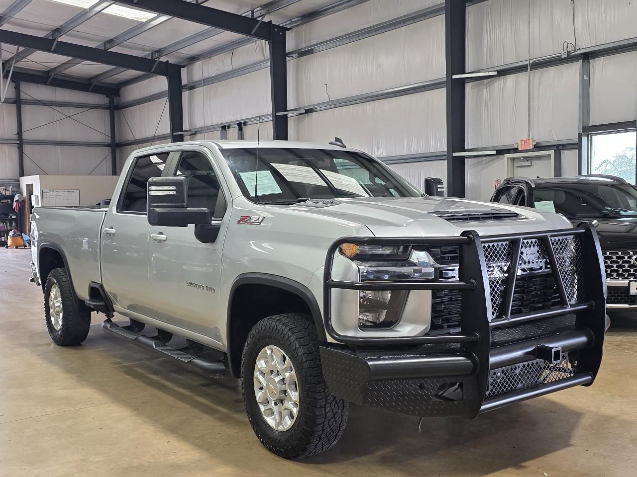 Chevrolet Silverado 3500HD 4WD Crew Cab 172" LT 2022