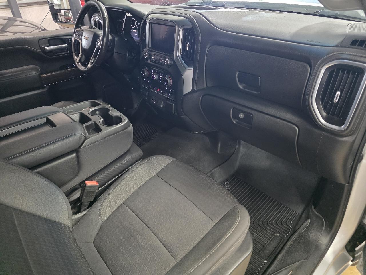 Chevrolet Silverado 3500HD 4WD Crew Cab 172" LT 2022
