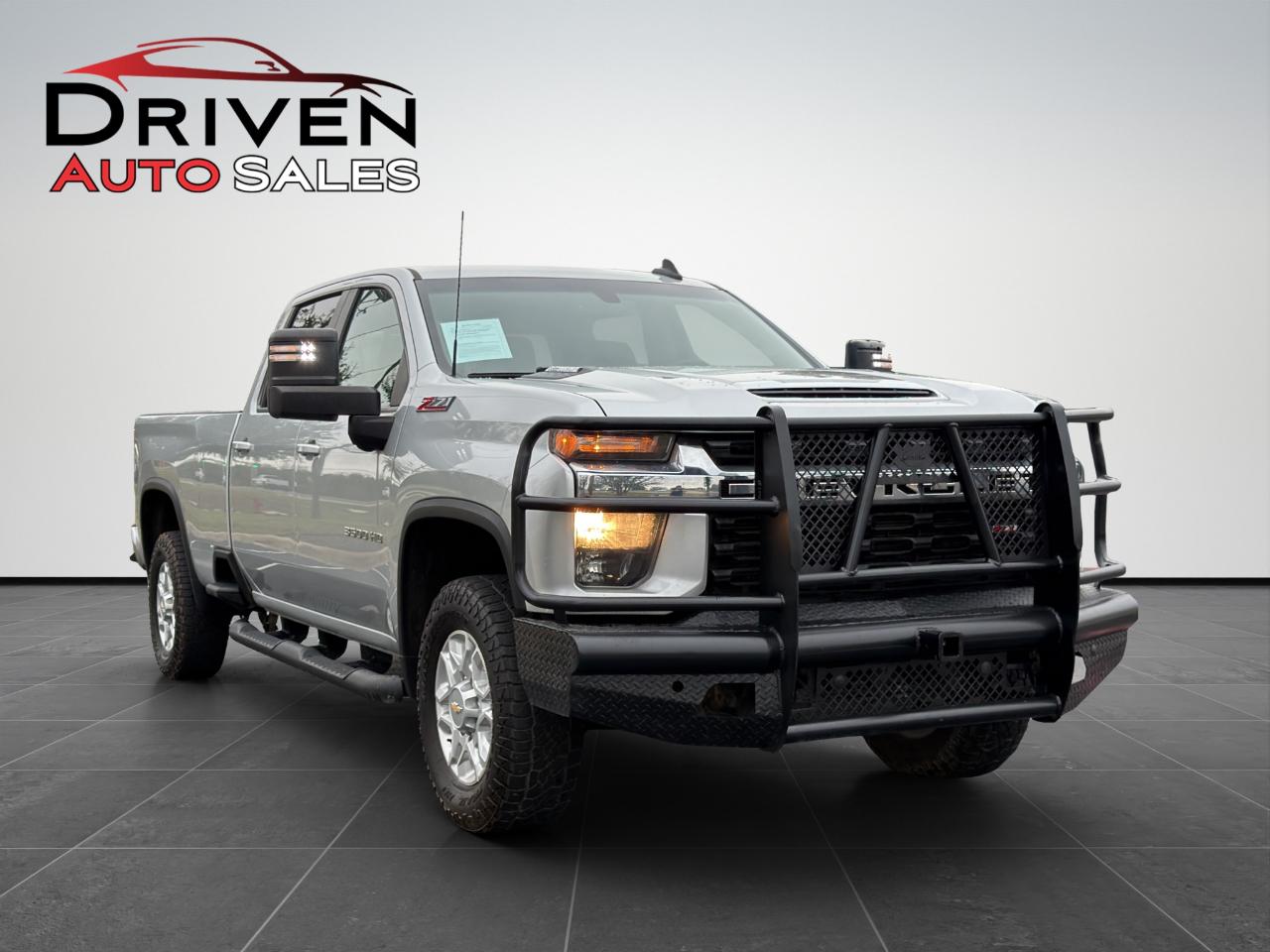 Chevrolet Silverado 3500HD 4WD Crew Cab 172" LT 2022