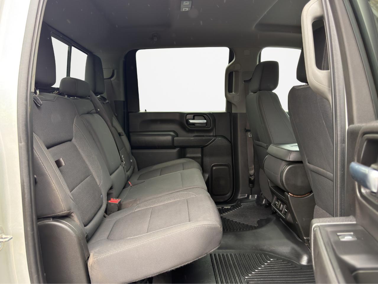 Chevrolet Silverado 3500HD 4WD Crew Cab 172" LT 2022