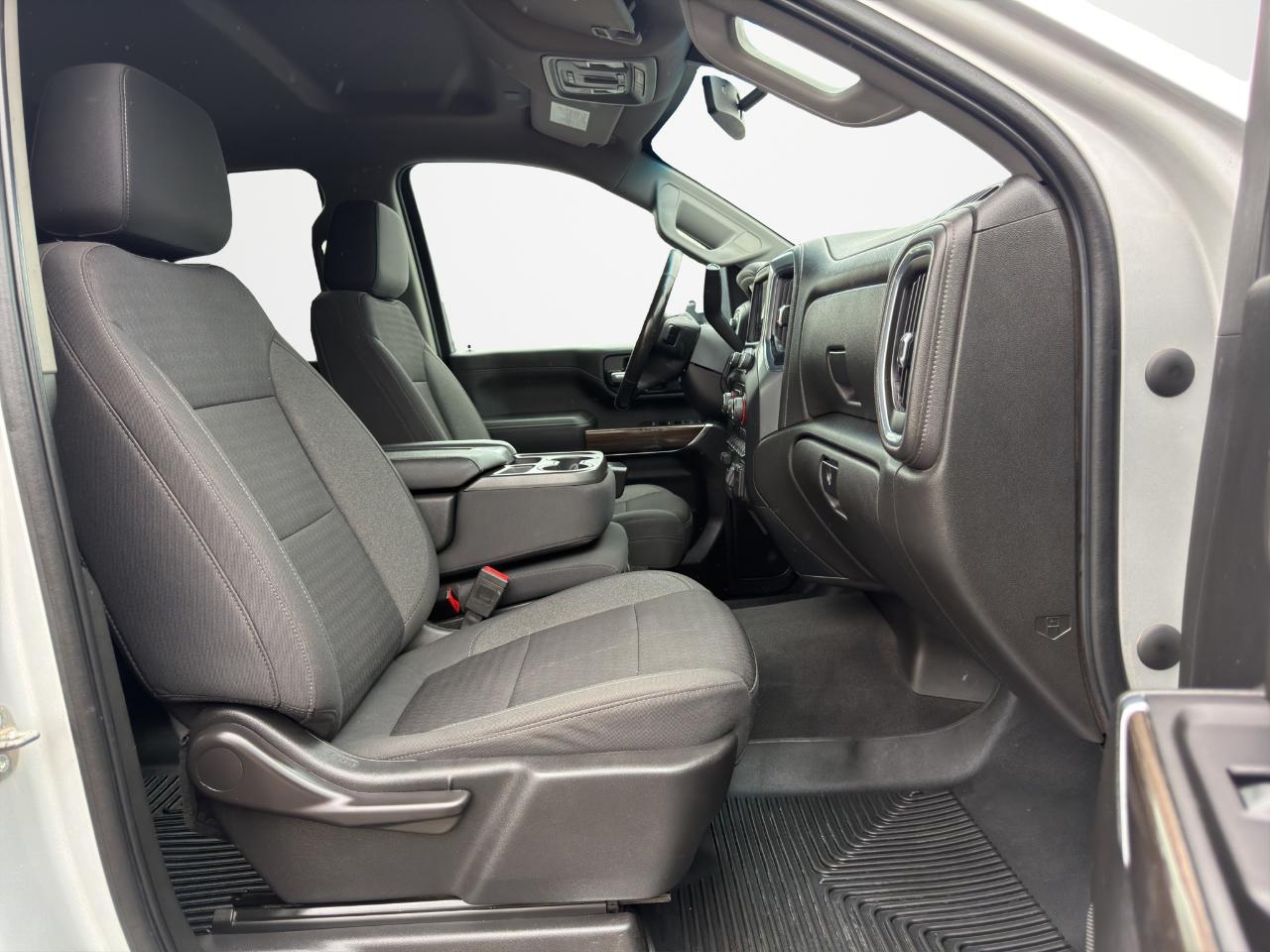 Chevrolet Silverado 3500HD 4WD Crew Cab 172" LT 2022