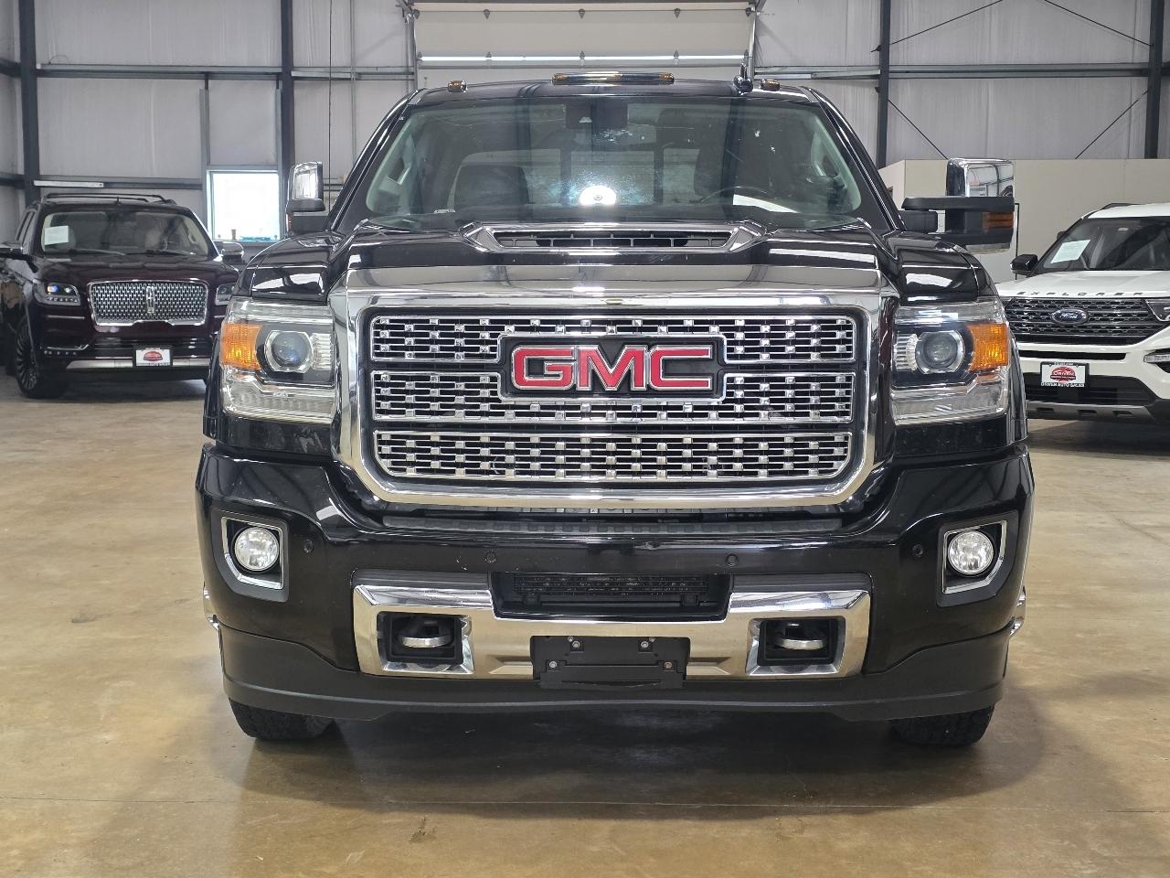 GMC Sierra 3500HD 4WD Crew Cab 167.7" Denali 2018