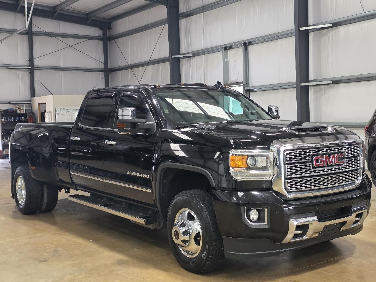GMC Sierra 3500HD 4WD Crew Cab 167.7" Denali 2018