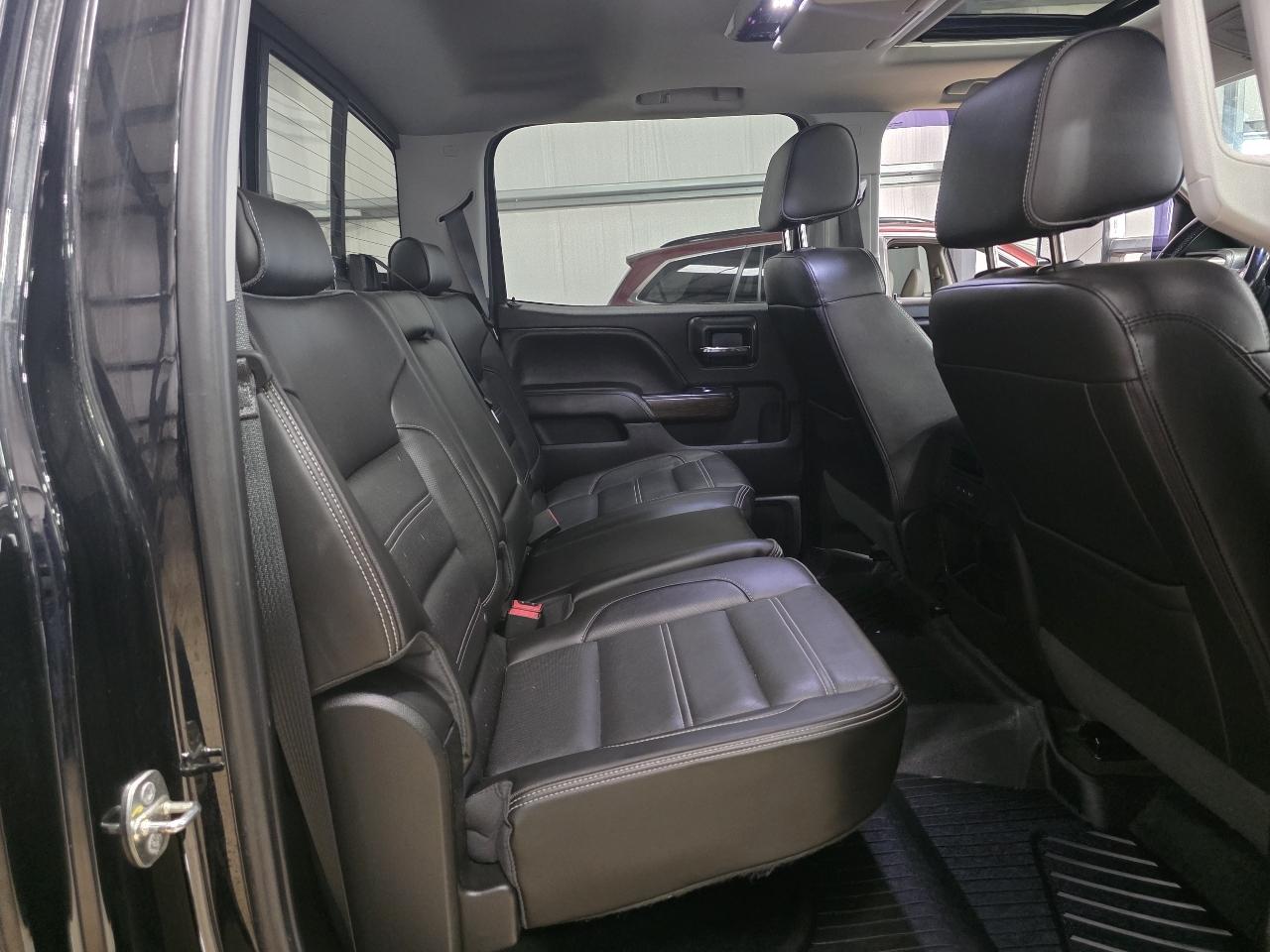 GMC Sierra 3500HD 4WD Crew Cab 167.7" Denali 2018