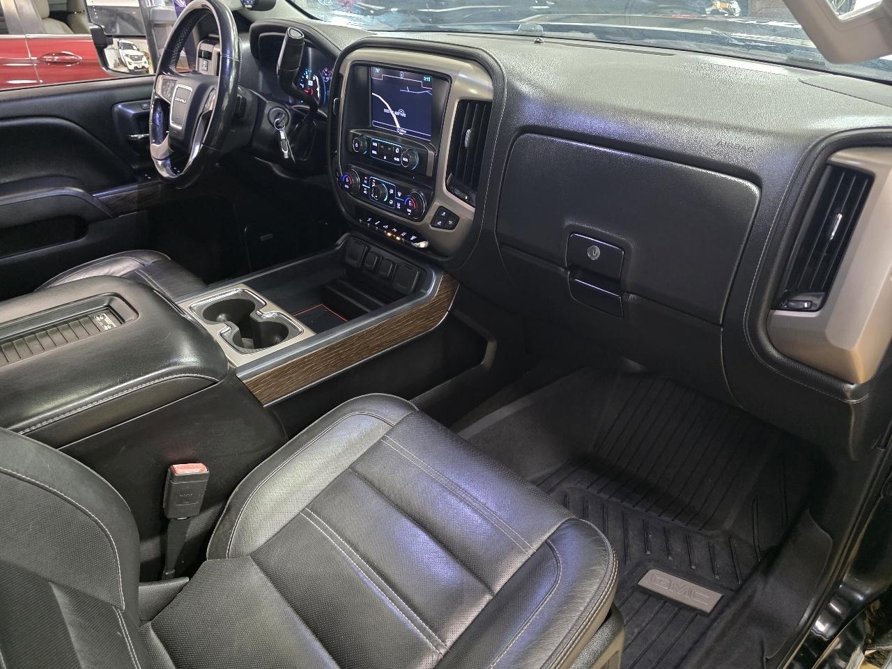 GMC Sierra 3500HD 4WD Crew Cab 167.7" Denali 2018
