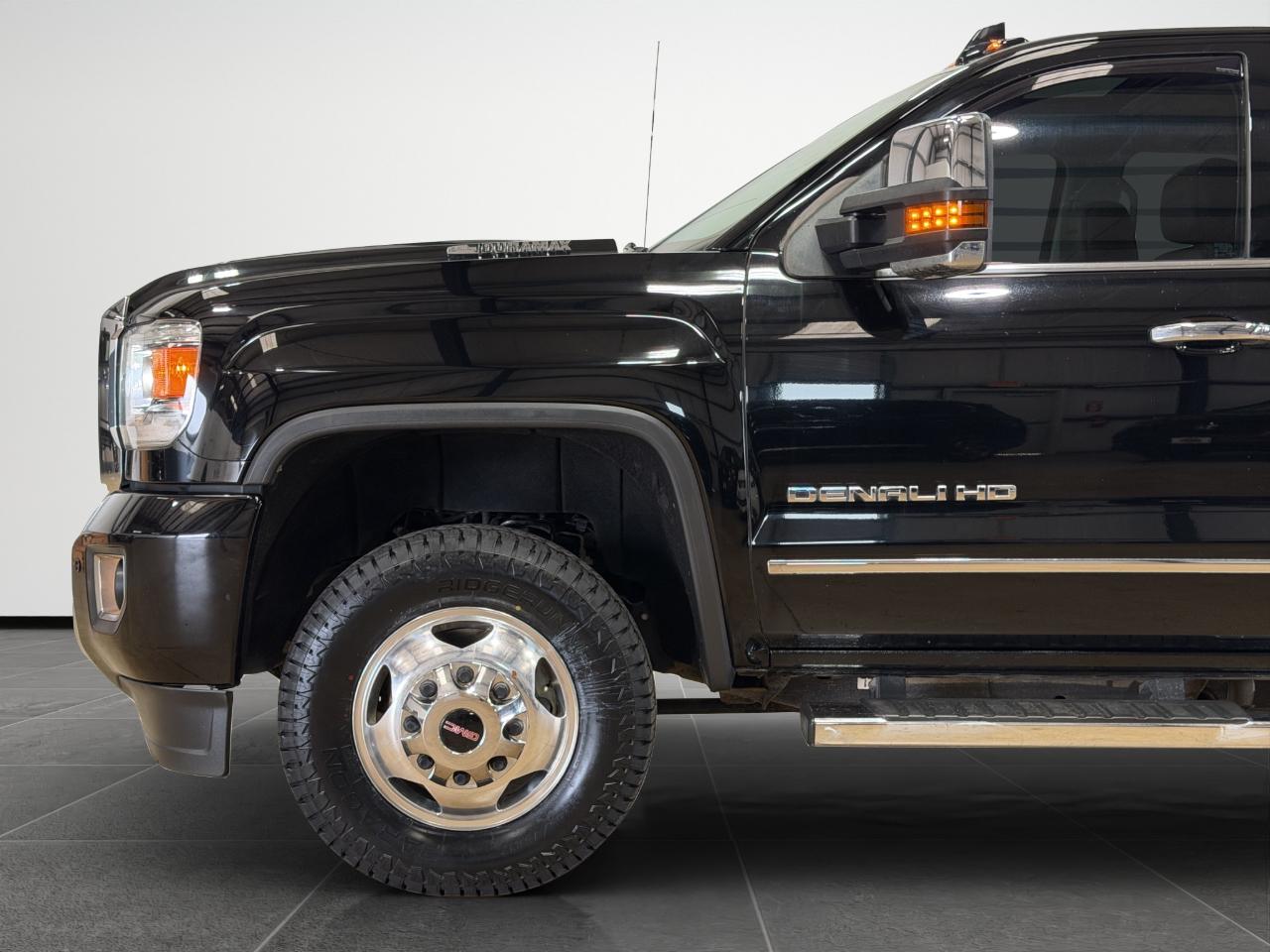 GMC Sierra 3500HD 4WD Crew Cab 167.7" Denali 2018