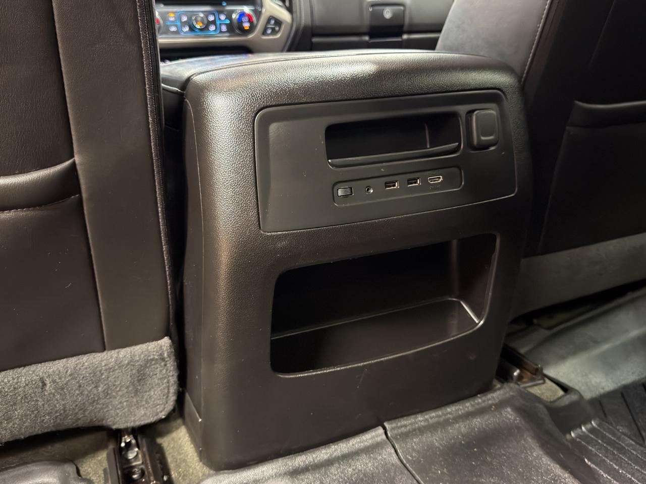 GMC Sierra 3500HD 4WD Crew Cab 167.7" Denali 2018
