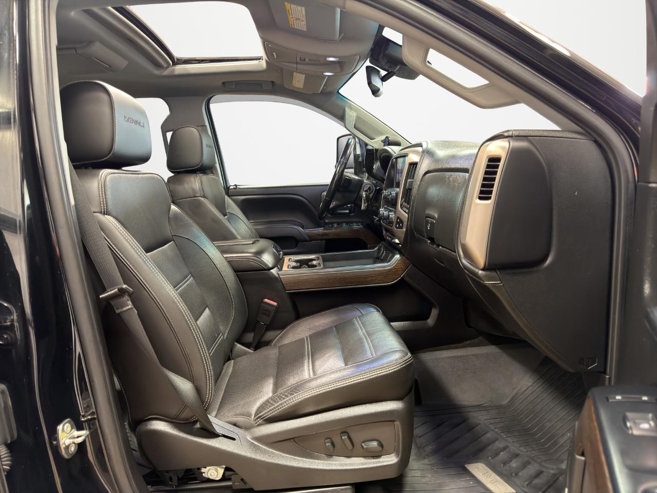 GMC Sierra 3500HD 4WD Crew Cab 167.7" Denali 2018