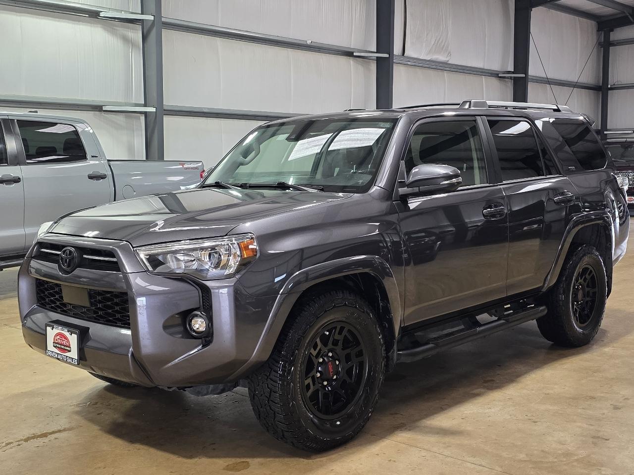 Toyota 4Runner SR5 Premium 2WD (Natl) 2022