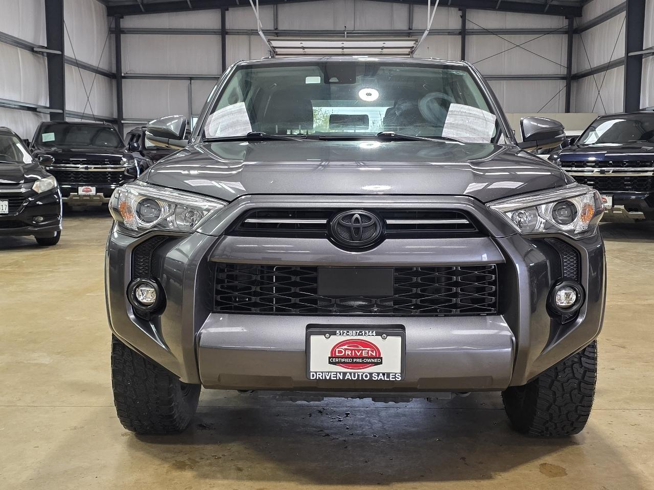 Toyota 4Runner SR5 Premium 2WD (Natl) 2022