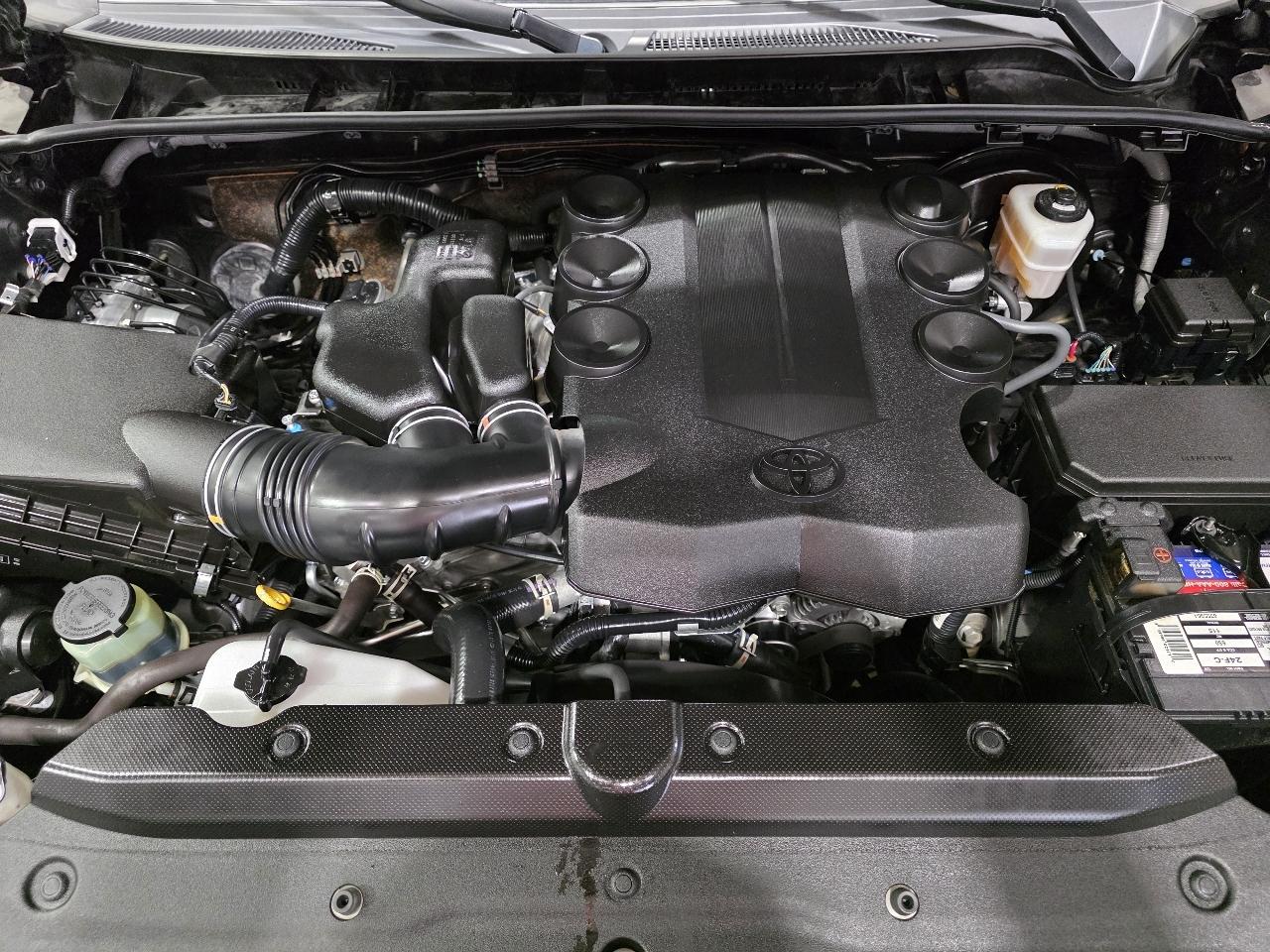 Toyota 4Runner SR5 Premium 2WD (Natl) 2022