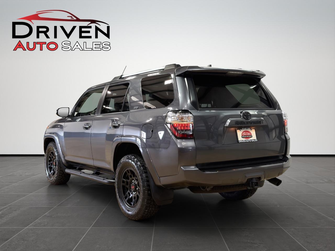 Toyota 4Runner SR5 Premium 2WD (Natl) 2022
