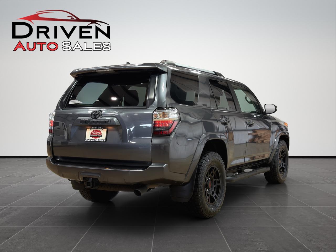 Toyota 4Runner SR5 Premium 2WD (Natl) 2022