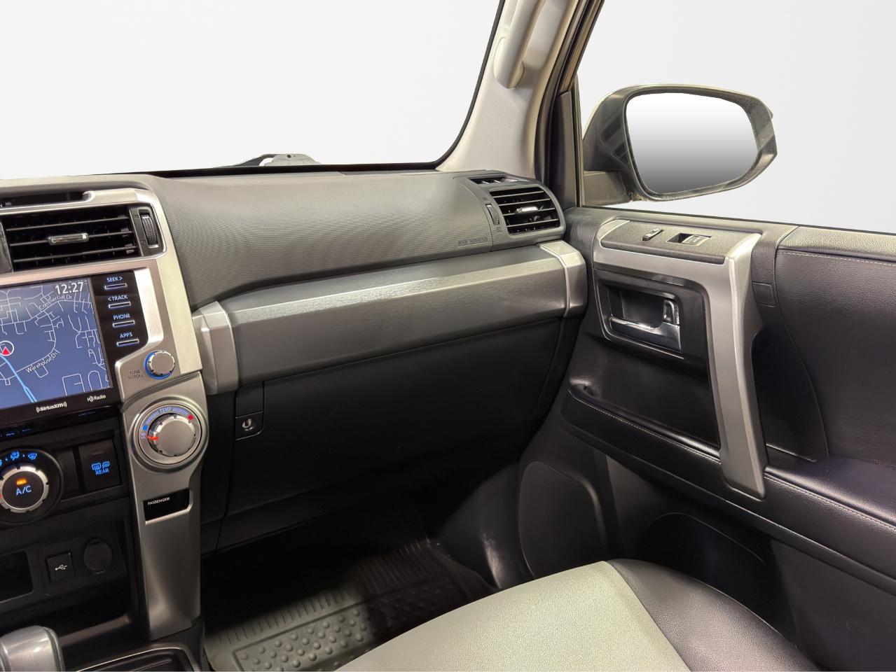 Toyota 4Runner SR5 Premium 2WD (Natl) 2022