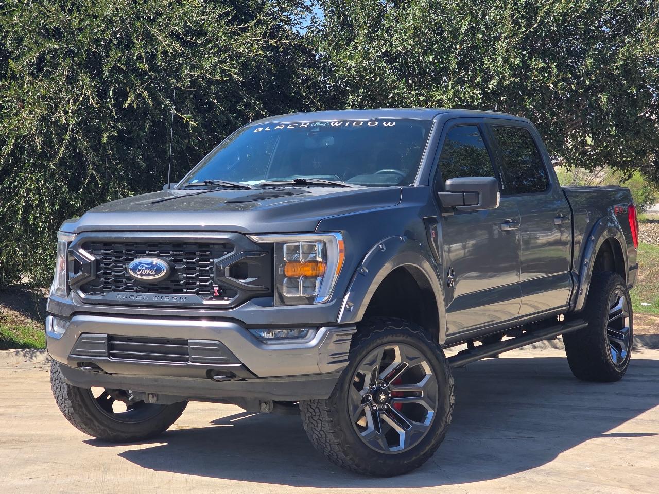 2022 Ford F-150 XLT 4WD Supercrew Black Widow