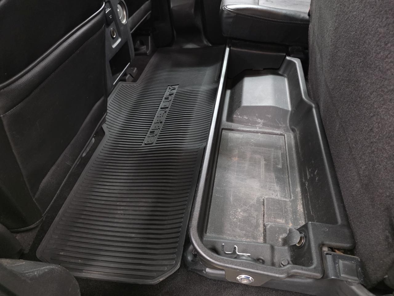 Ford Super Duty F-250 SRW Lariat 4WD Crew Cab 8' Box 2015