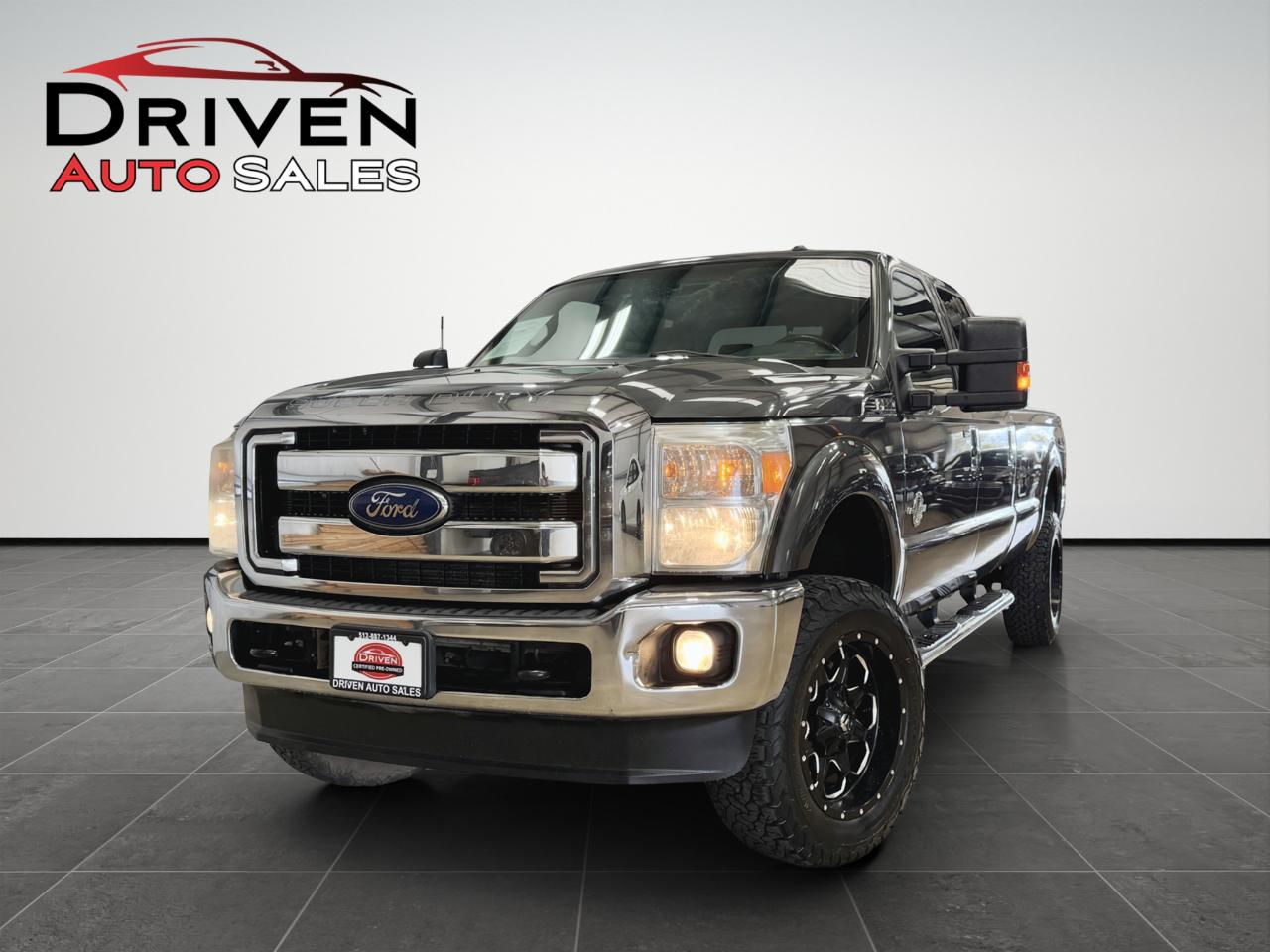Ford Super Duty F-250 SRW Lariat 4WD Crew Cab 8' Box 2015