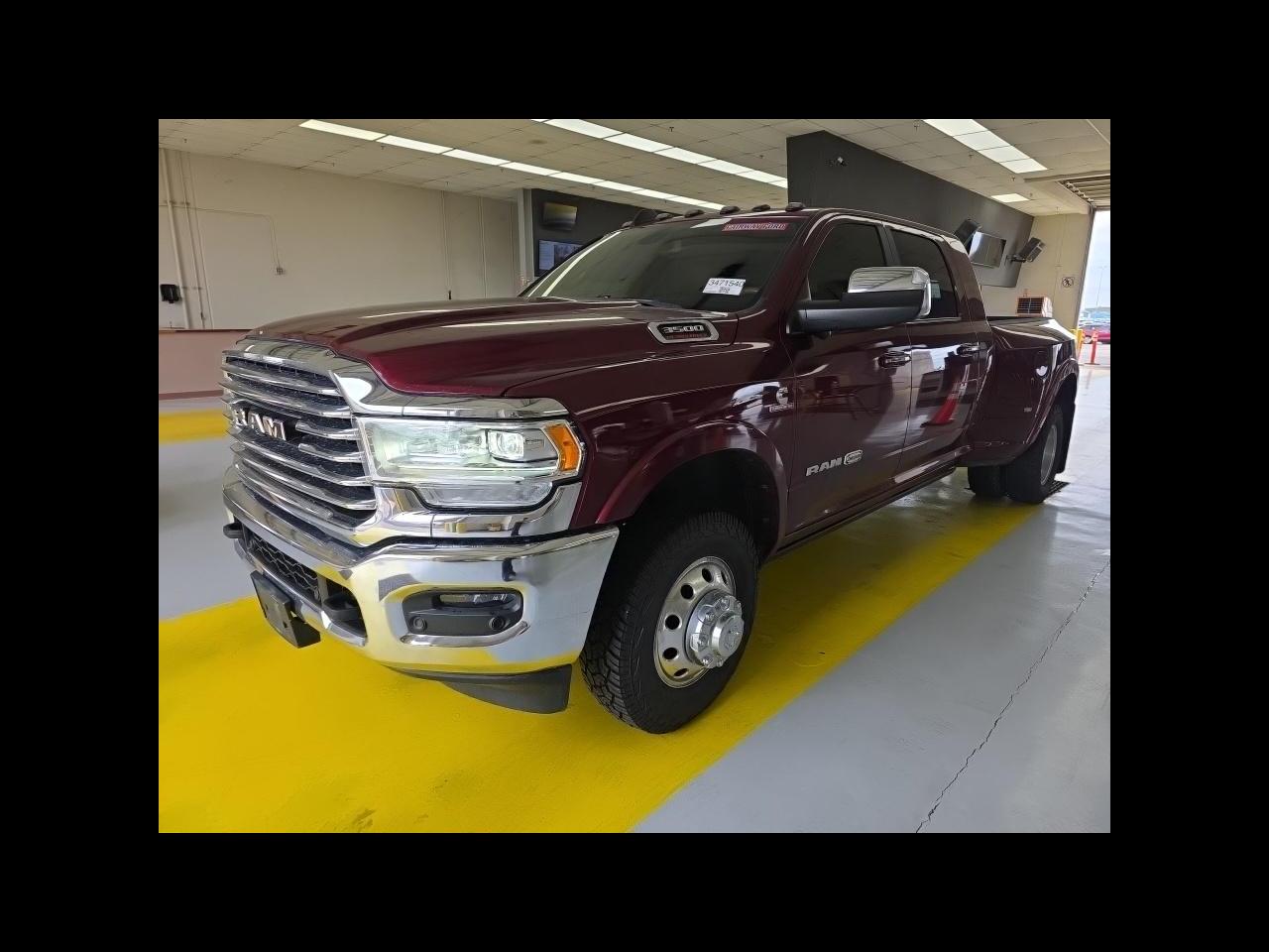 RAM 3500 Longhorn 4x4 Mega Cab 6'4" Box 2020