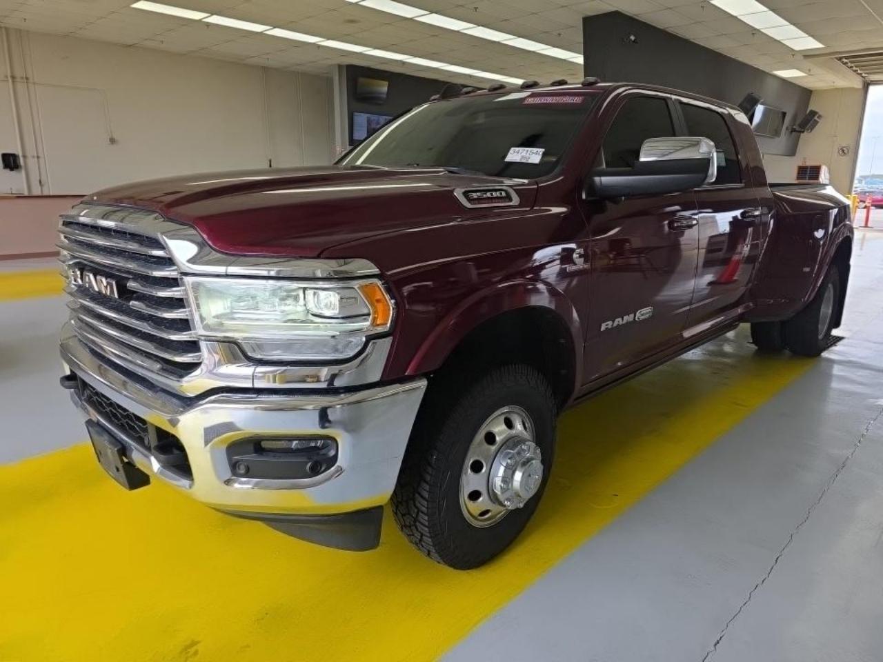 RAM 3500 Longhorn 4x4 Mega Cab 6'4" Box 2020