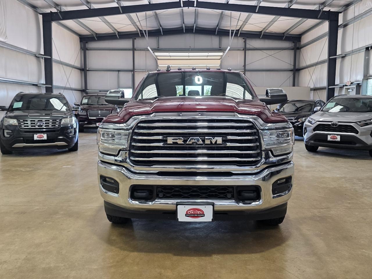 RAM 3500 Longhorn 4x4 Mega Cab 6'4" Box 2020