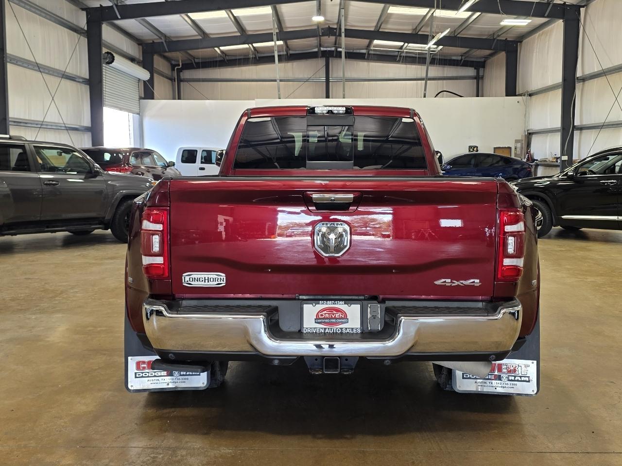 RAM 3500 Longhorn 4x4 Mega Cab 6'4" Box 2020