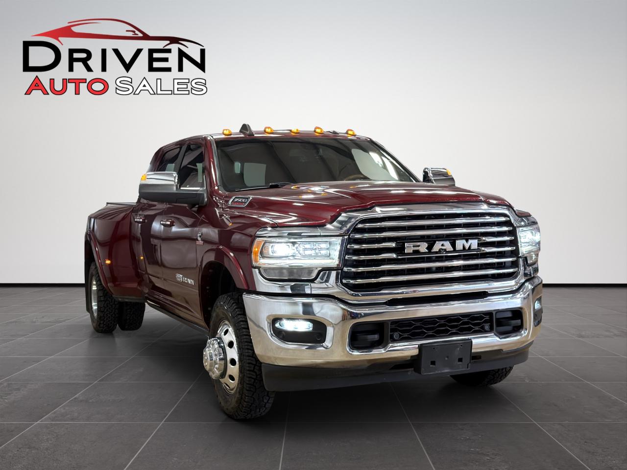 RAM 3500 Longhorn 4x4 Mega Cab 6'4" Box 2020