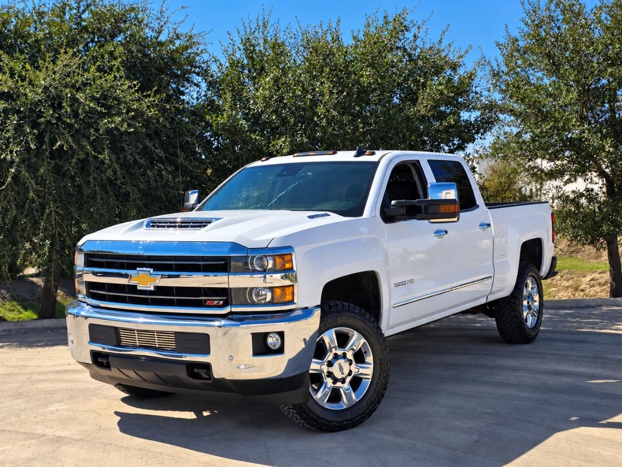 2019 Chevrolet Silverado 2500HD 4WD Crew Cab 153.7" LTZ