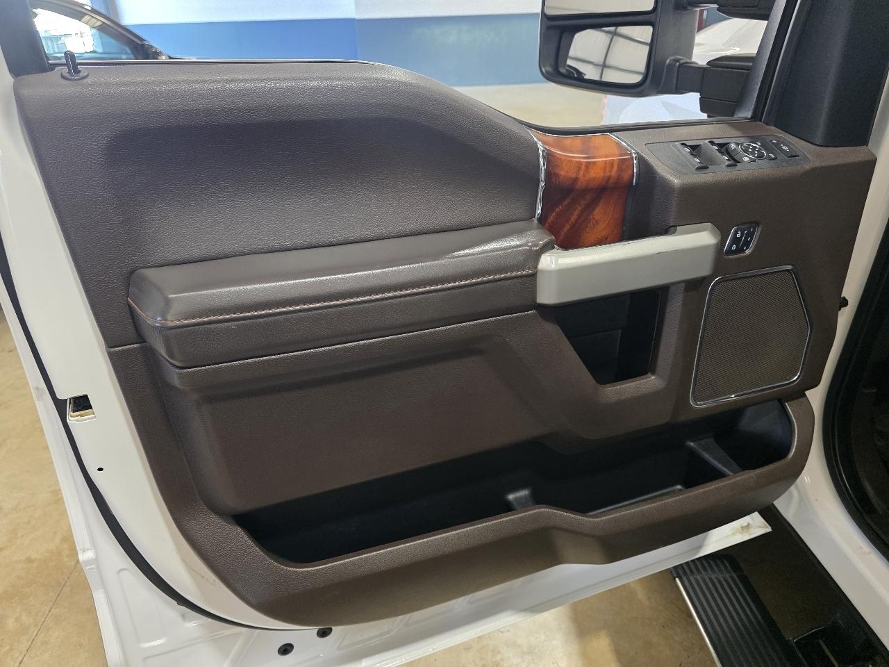 Ford Super Duty F-250 SRW King Ranch 4WD Crew Cab 6.75' Box 2019