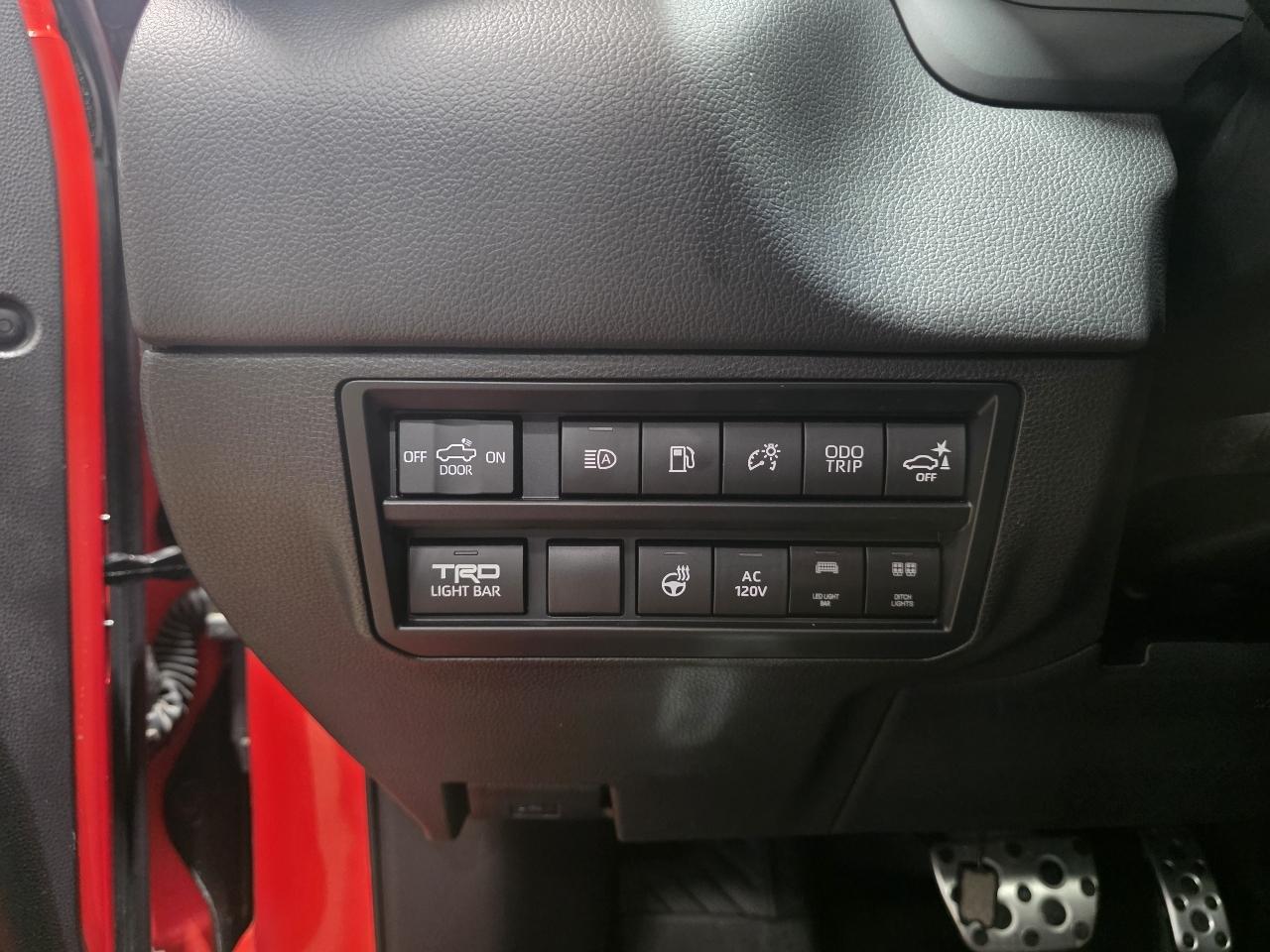 Toyota Tundra 4WD  2023