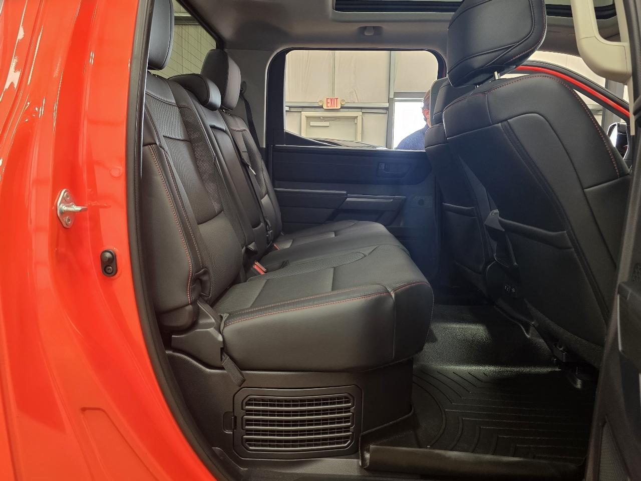 Toyota Tundra 4WD  2023