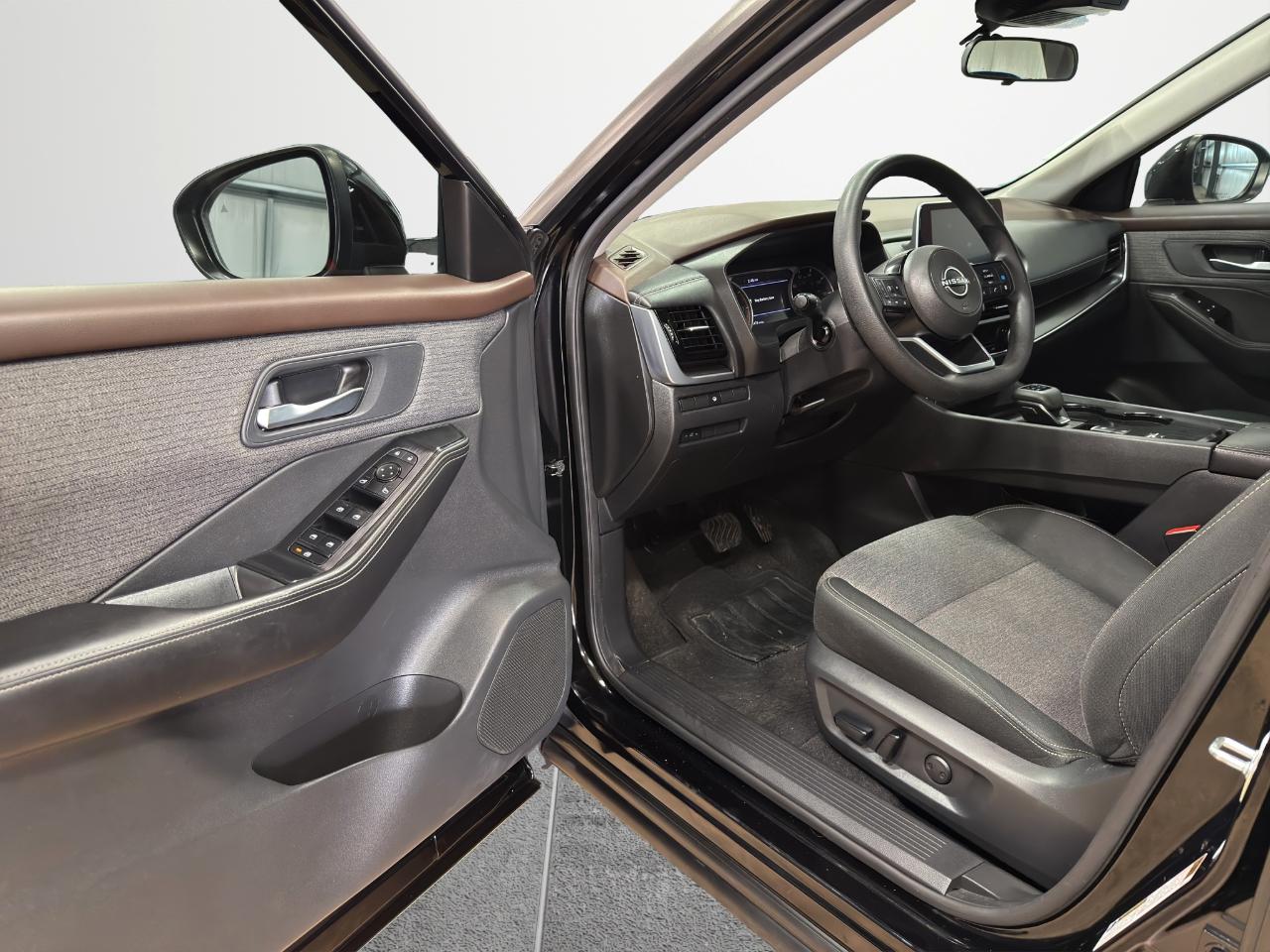 Nissan Rogue FWD SV 2022