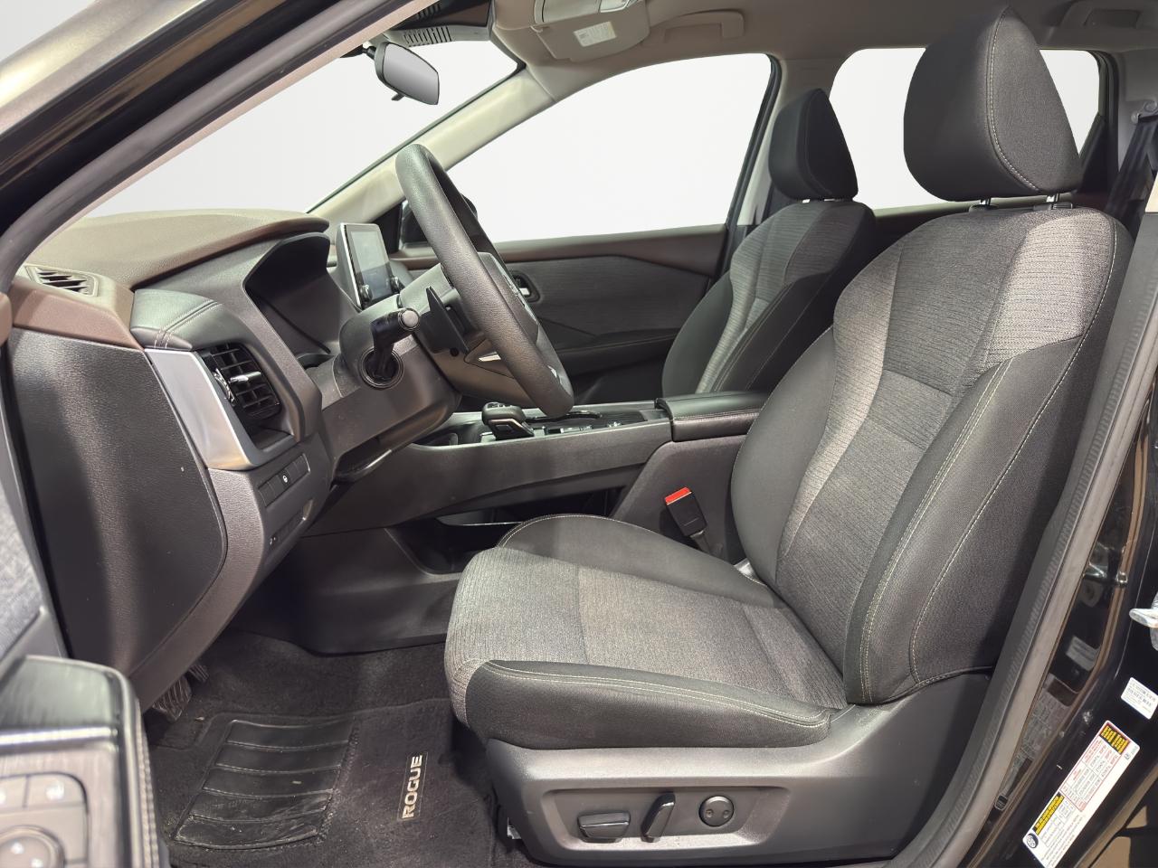 Nissan Rogue FWD SV 2022