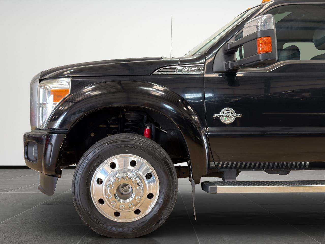 Ford Super Duty F-450 DRW 4WD Crew Cab 172" Platinum 2016