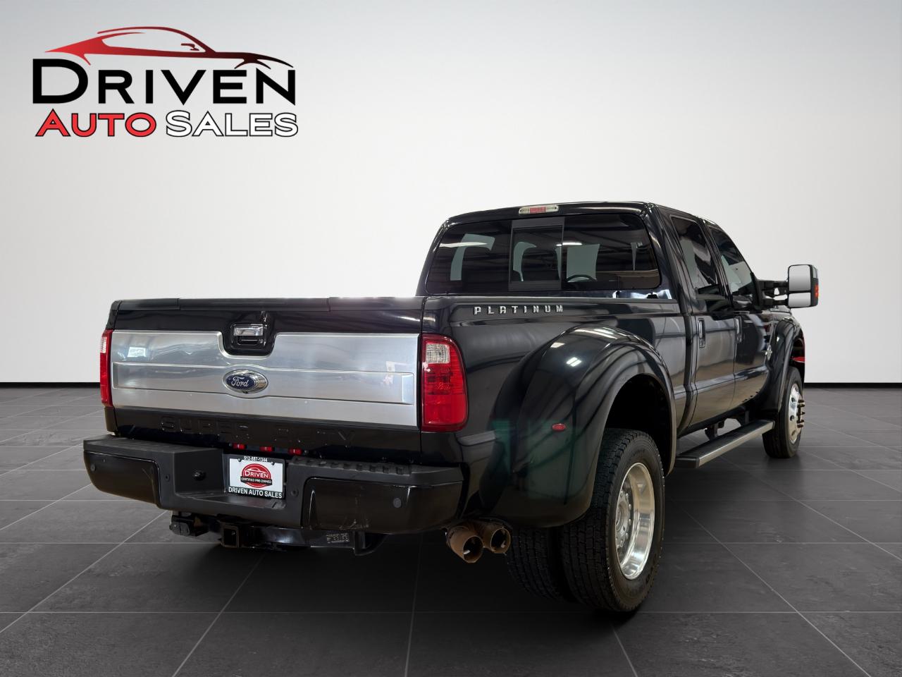 Ford Super Duty F-450 DRW 4WD Crew Cab 172" Platinum 2016