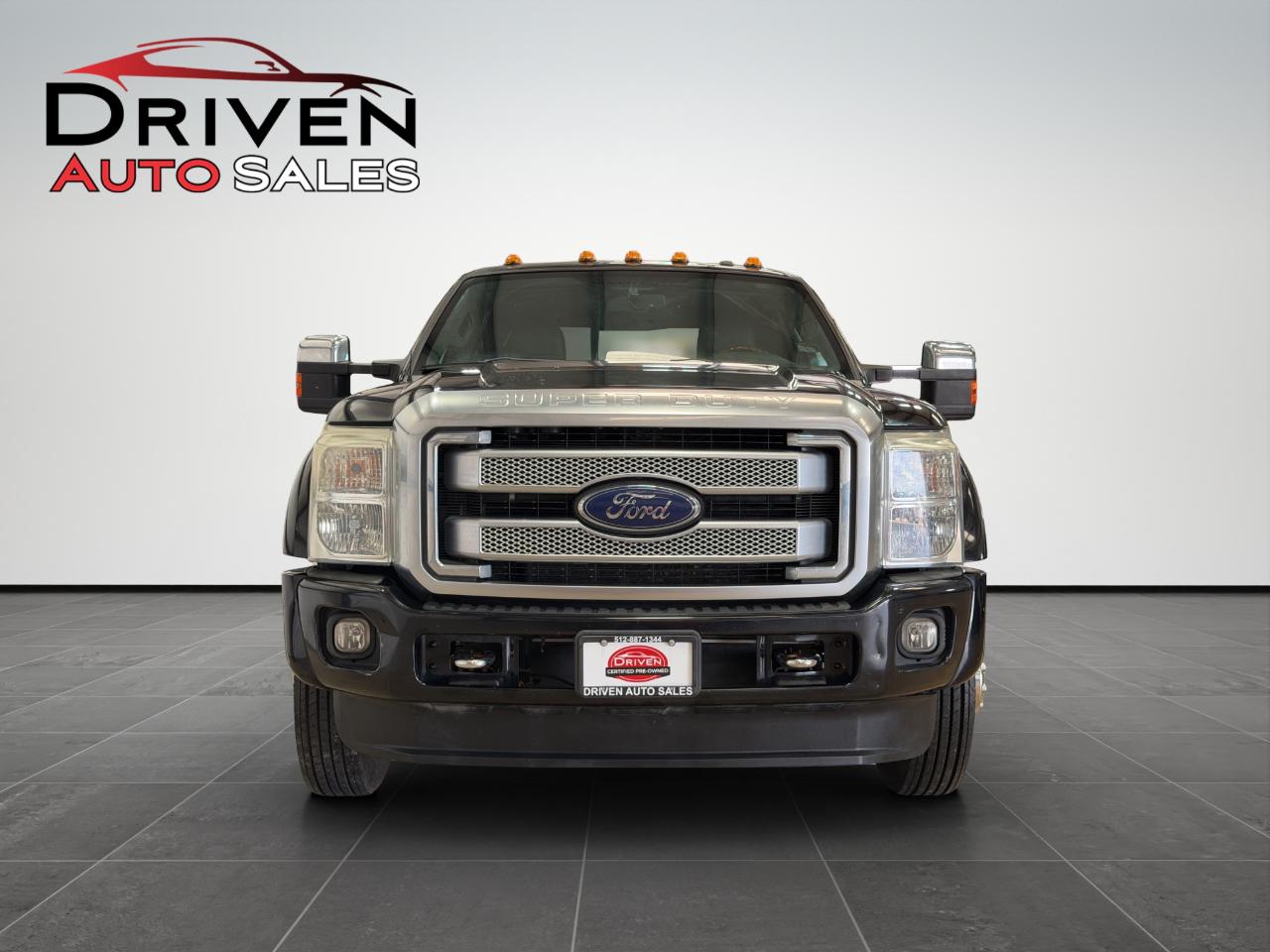Ford Super Duty F-450 DRW 4WD Crew Cab 172" Platinum 2016