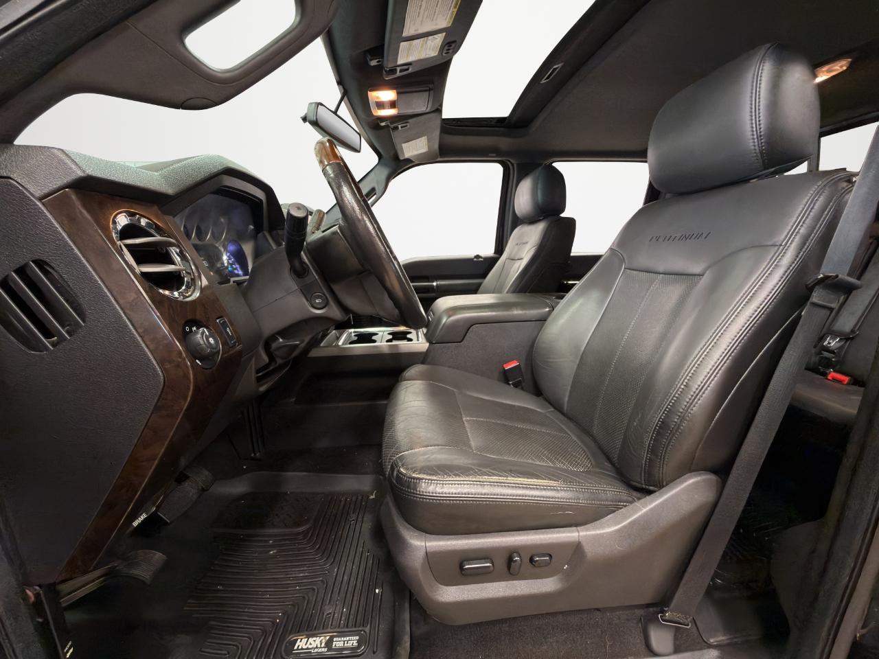 Ford Super Duty F-450 DRW 4WD Crew Cab 172" Platinum 2016