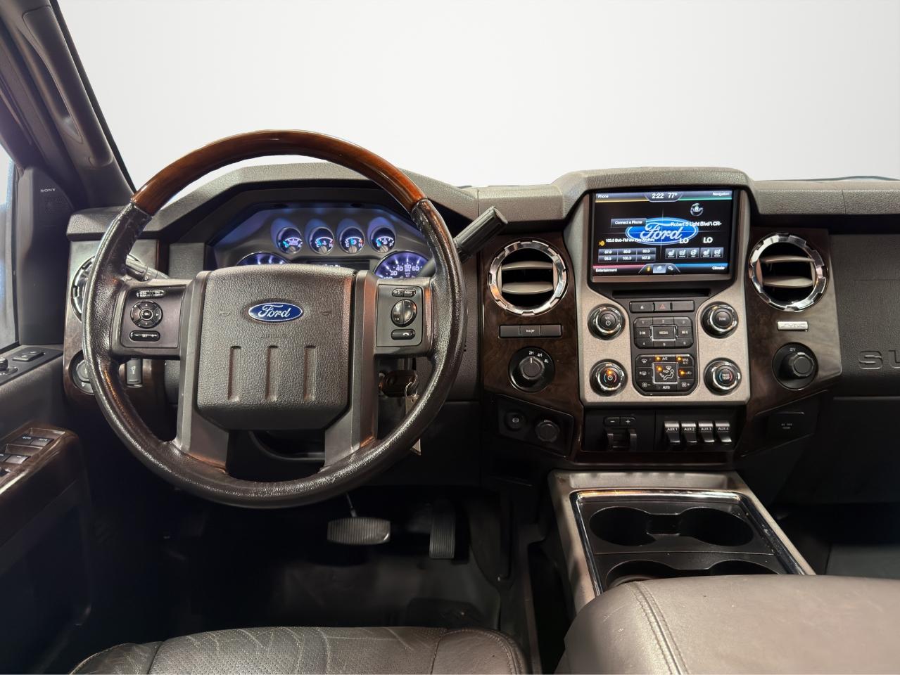Ford Super Duty F-450 DRW 4WD Crew Cab 172" Platinum 2016