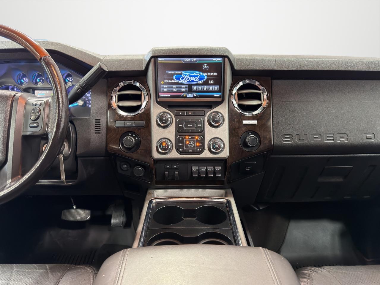 Ford Super Duty F-450 DRW 4WD Crew Cab 172" Platinum 2016