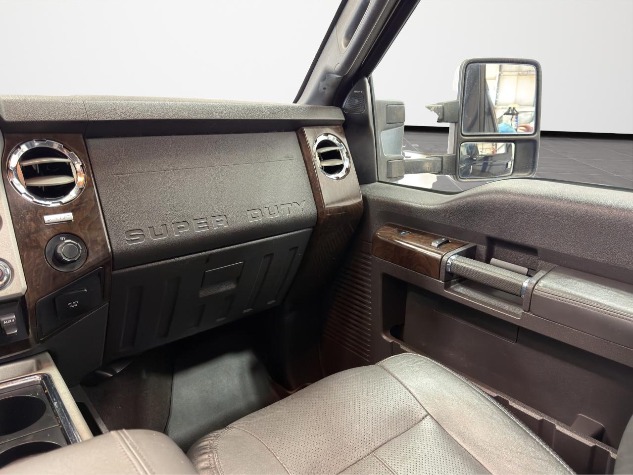 Ford Super Duty F-450 DRW 4WD Crew Cab 172" Platinum 2016