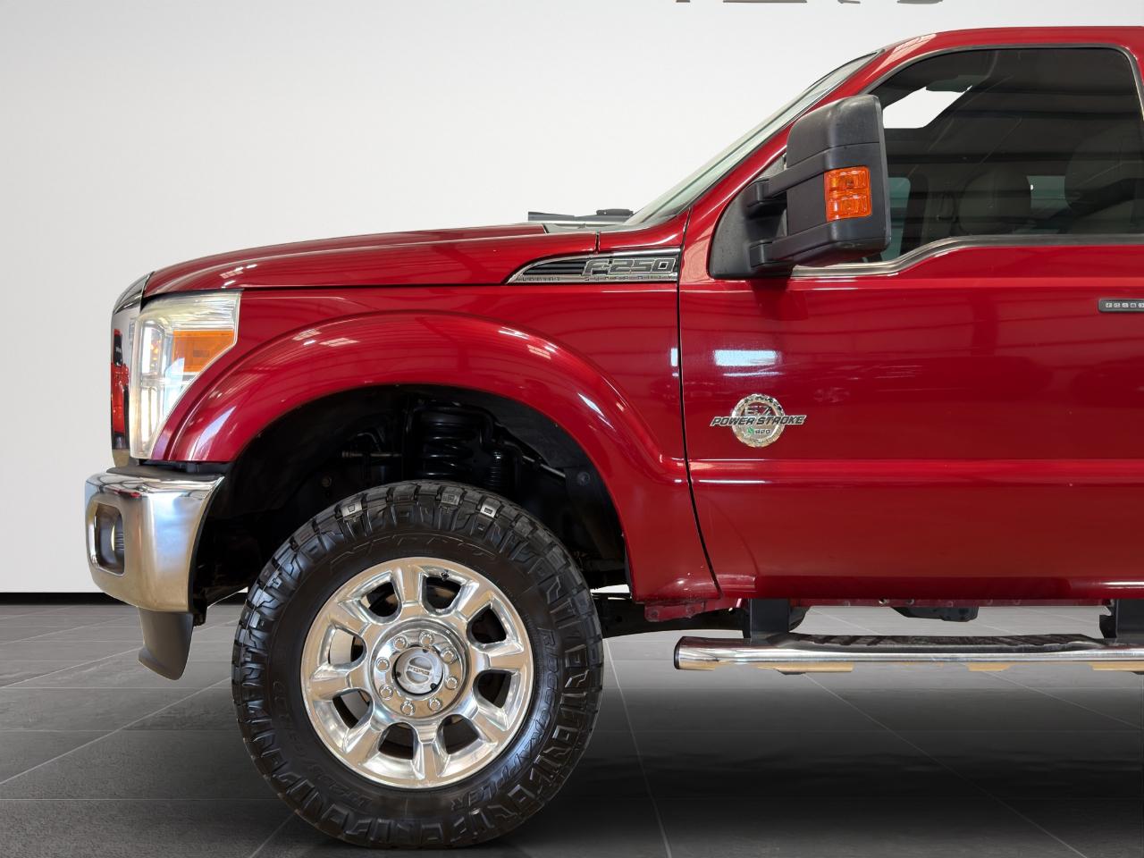 Ford Super Duty F-250 SRW Lariat 4WD Crew Cab 6.75' Box 2016