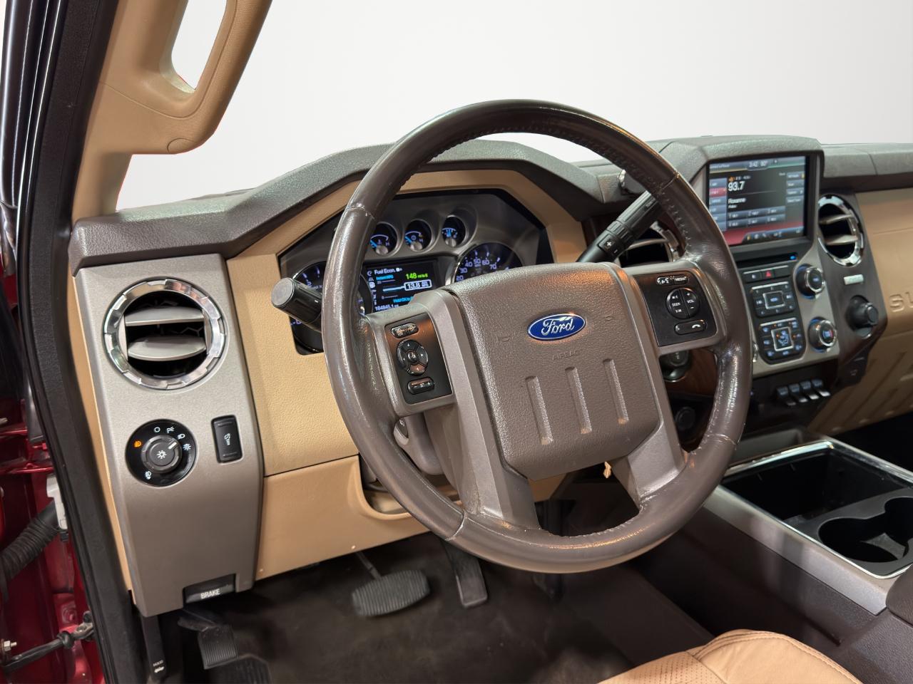 Ford Super Duty F-250 SRW Lariat 4WD Crew Cab 6.75' Box 2016