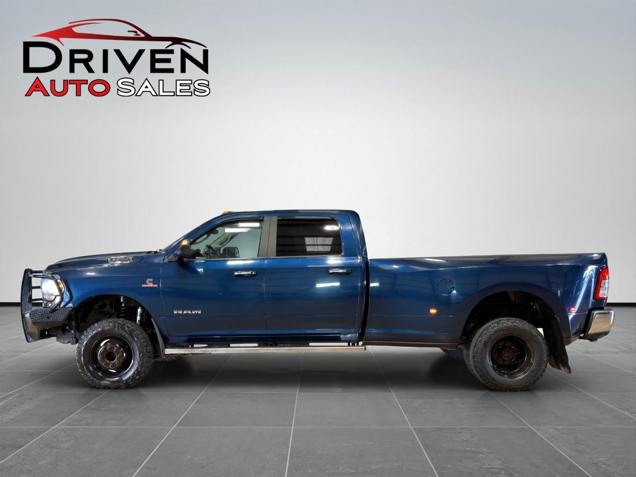 RAM 3500 Lone Star 4x4 Crew Cab 8' Box 2019