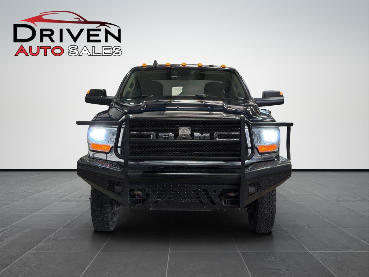 RAM 3500 Lone Star 4x4 Crew Cab 8' Box 2019