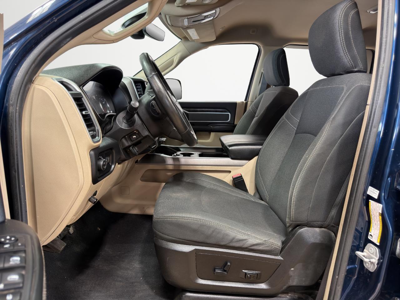 RAM 3500 Lone Star 4x4 Crew Cab 8' Box 2019