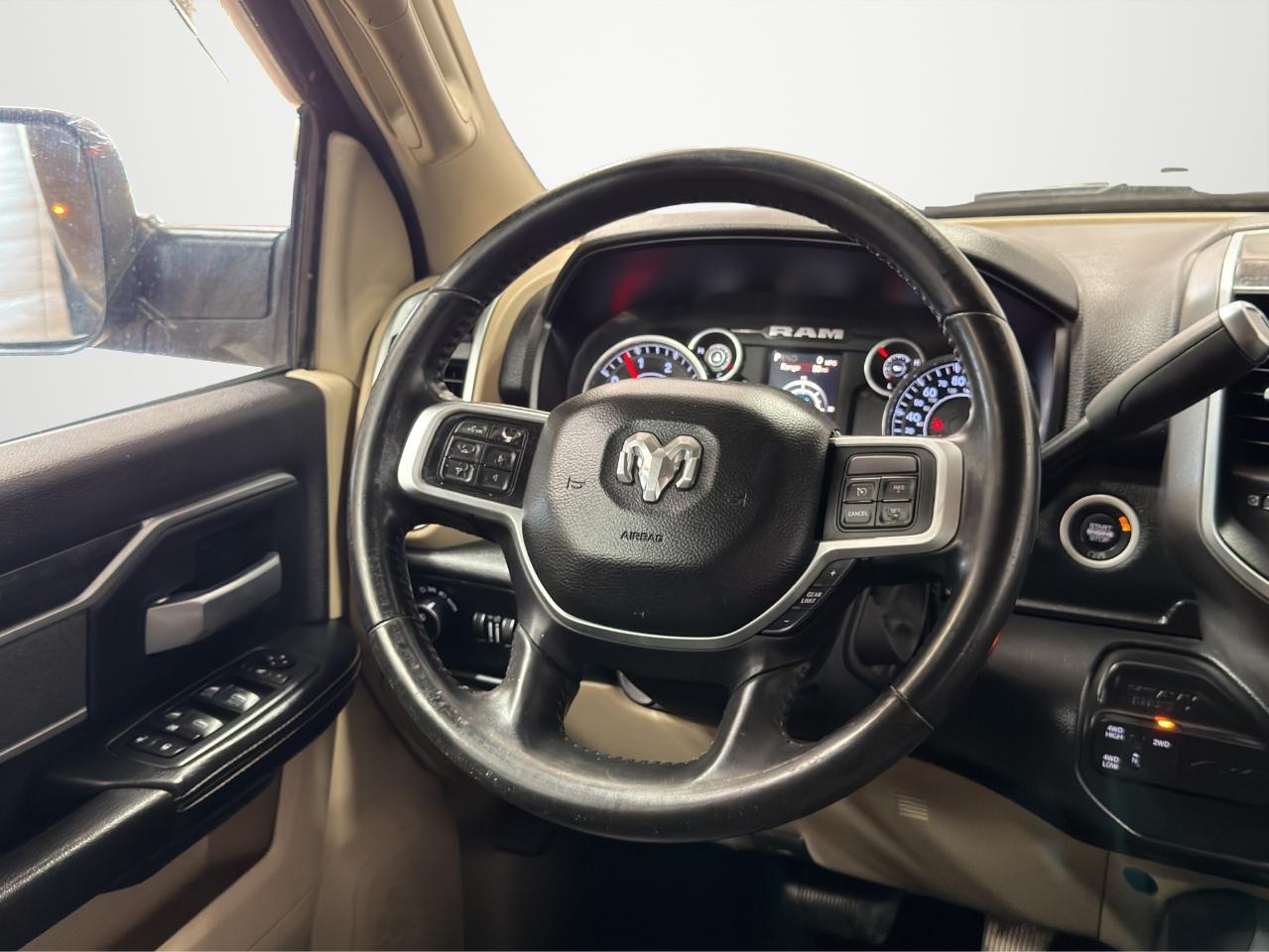 RAM 3500 Lone Star 4x4 Crew Cab 8' Box 2019