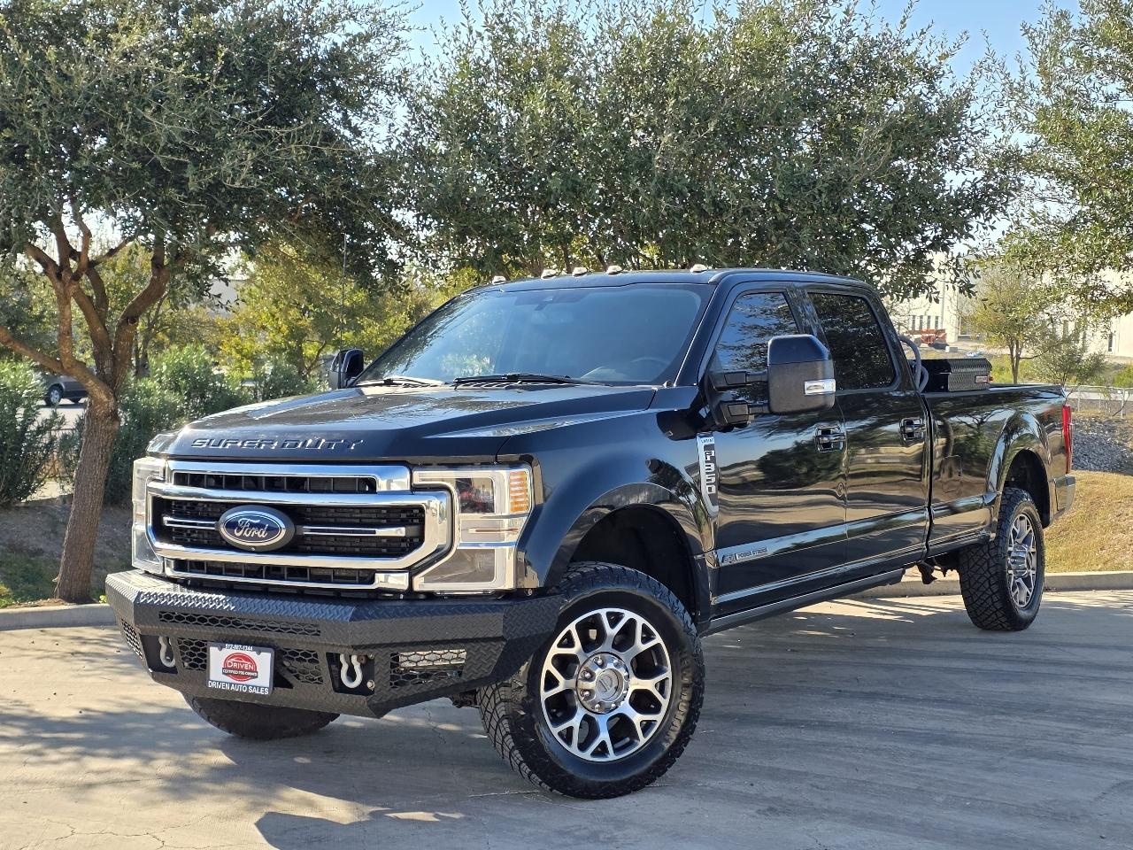 Ford Super Duty F-350 SRW Lariat 4WD Crew Cab 8' Box 2021