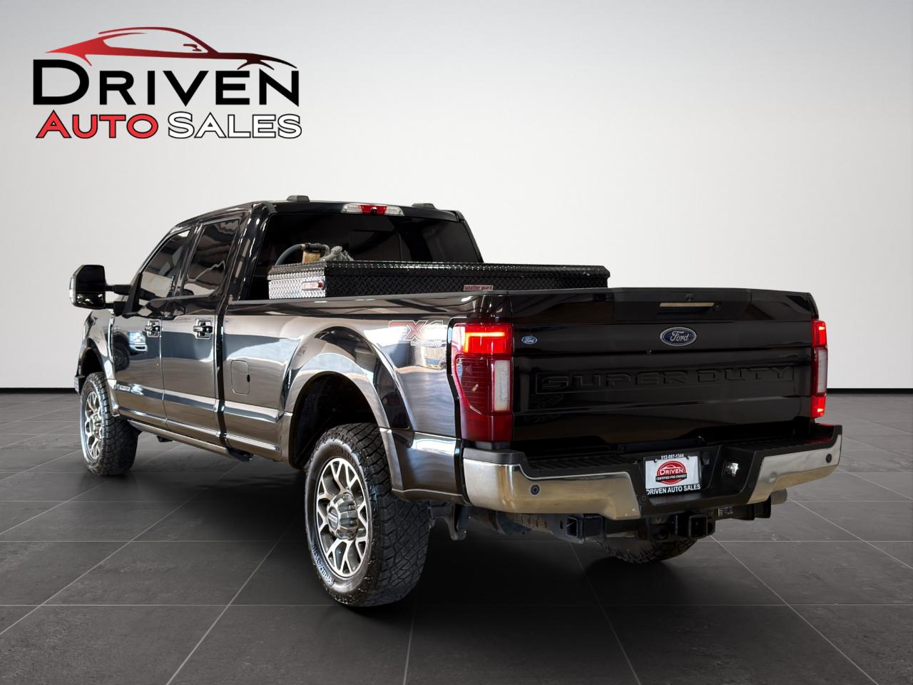 Ford Super Duty F-350 SRW Lariat 4WD Crew Cab 8' Box 2021
