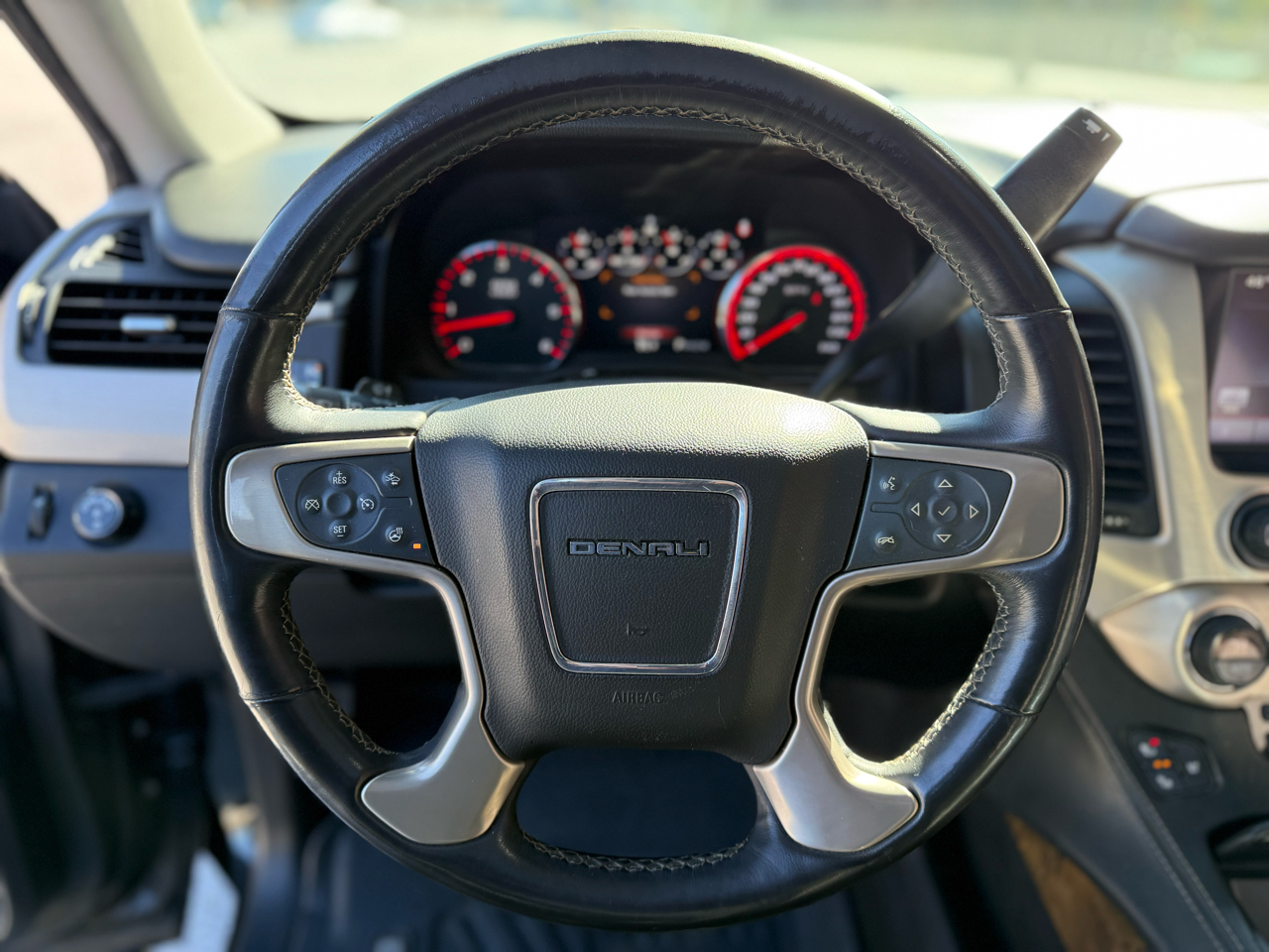 GMC Yukon Denali 2WD 2015